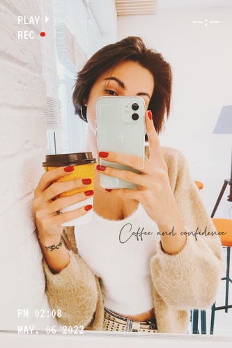Add Instagram Captions for Mirror Selfies